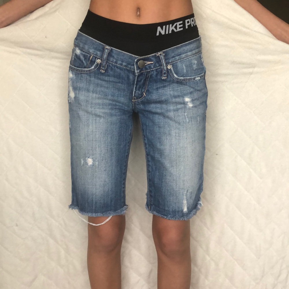 Abercrombie and Fitch sailing cropped denim jeans